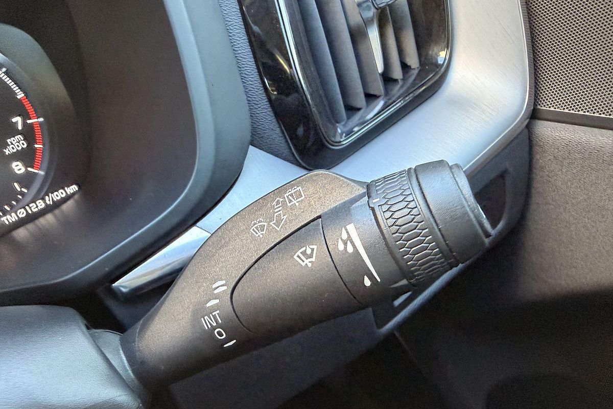 2021 Volvo XC60 T5 Momentum