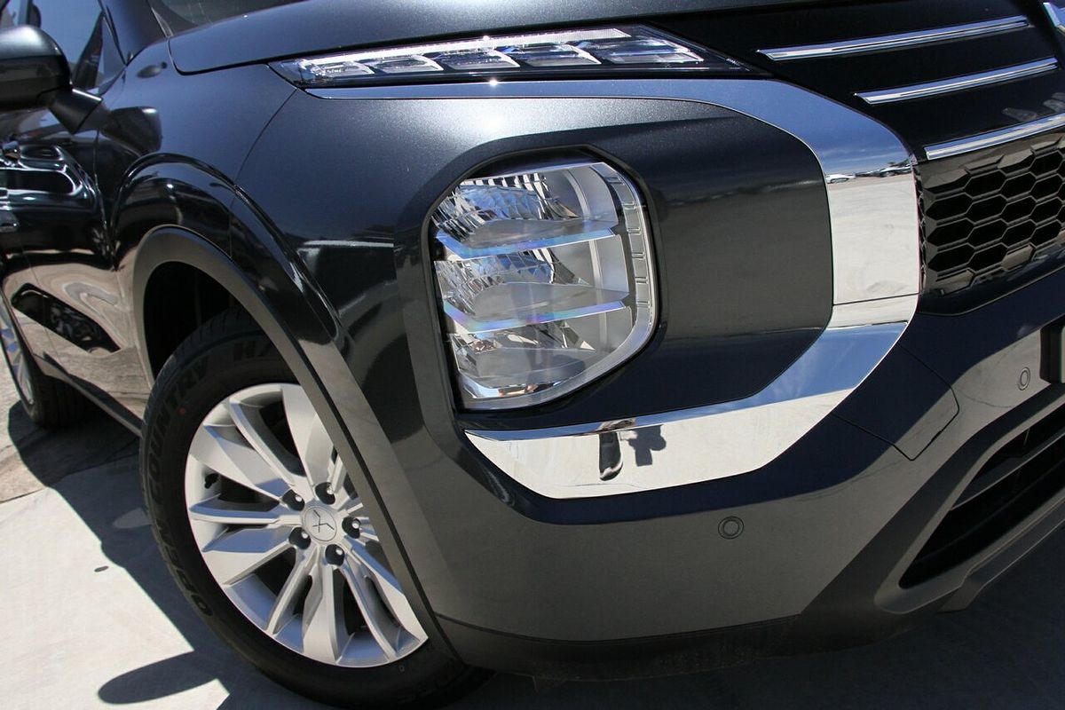 2025 Mitsubishi Outlander ES ZM