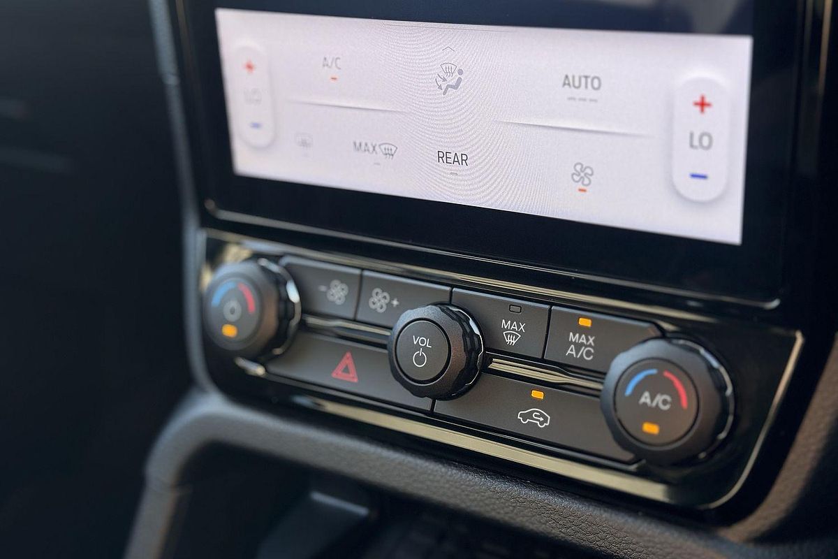 2025 Ford Everest Trend 2.0L