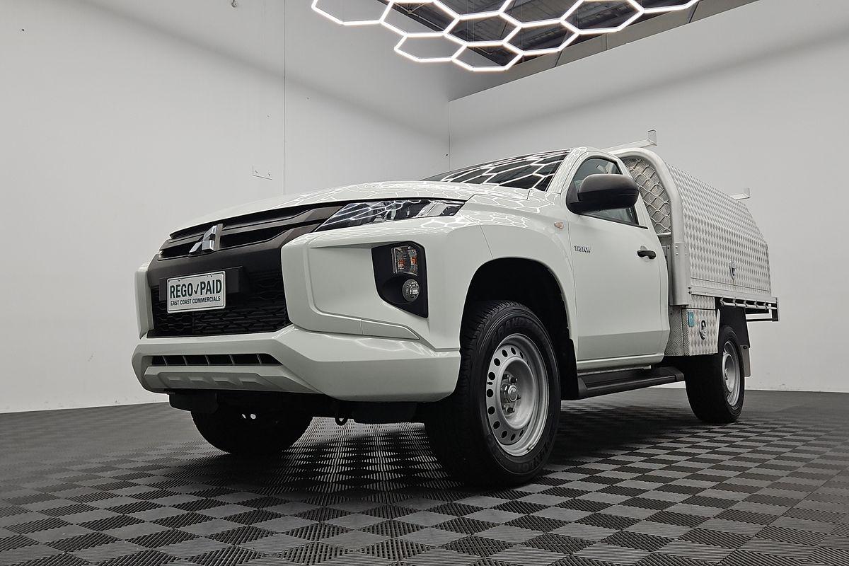 2023 Mitsubishi Triton GLX MR 4X4