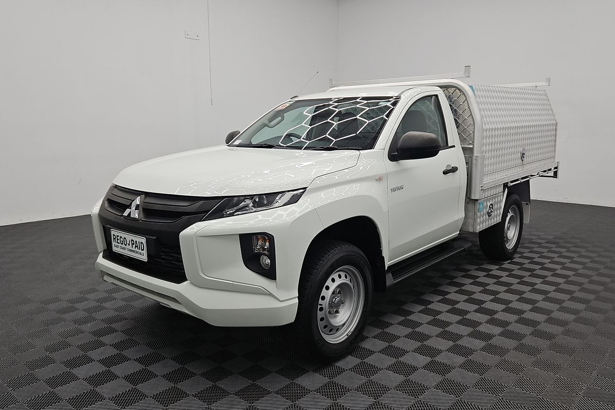 2023 Mitsubishi Triton GLX MR 4X4