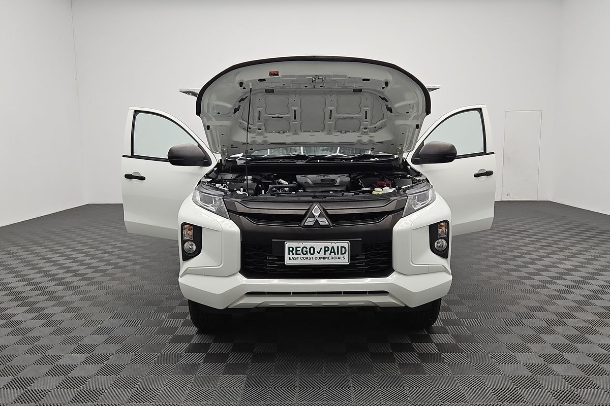 2023 Mitsubishi Triton GLX MR 4X4