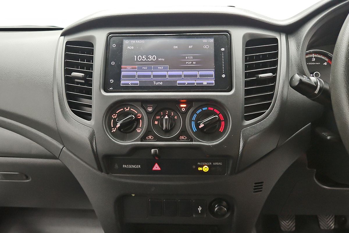 2023 Mitsubishi Triton GLX MR 4X4