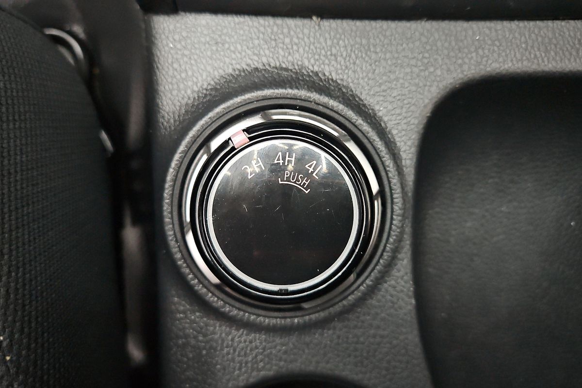 2023 Mitsubishi Triton GLX MR 4X4