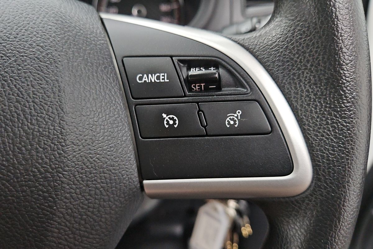 2023 Mitsubishi Triton GLX MR 4X4