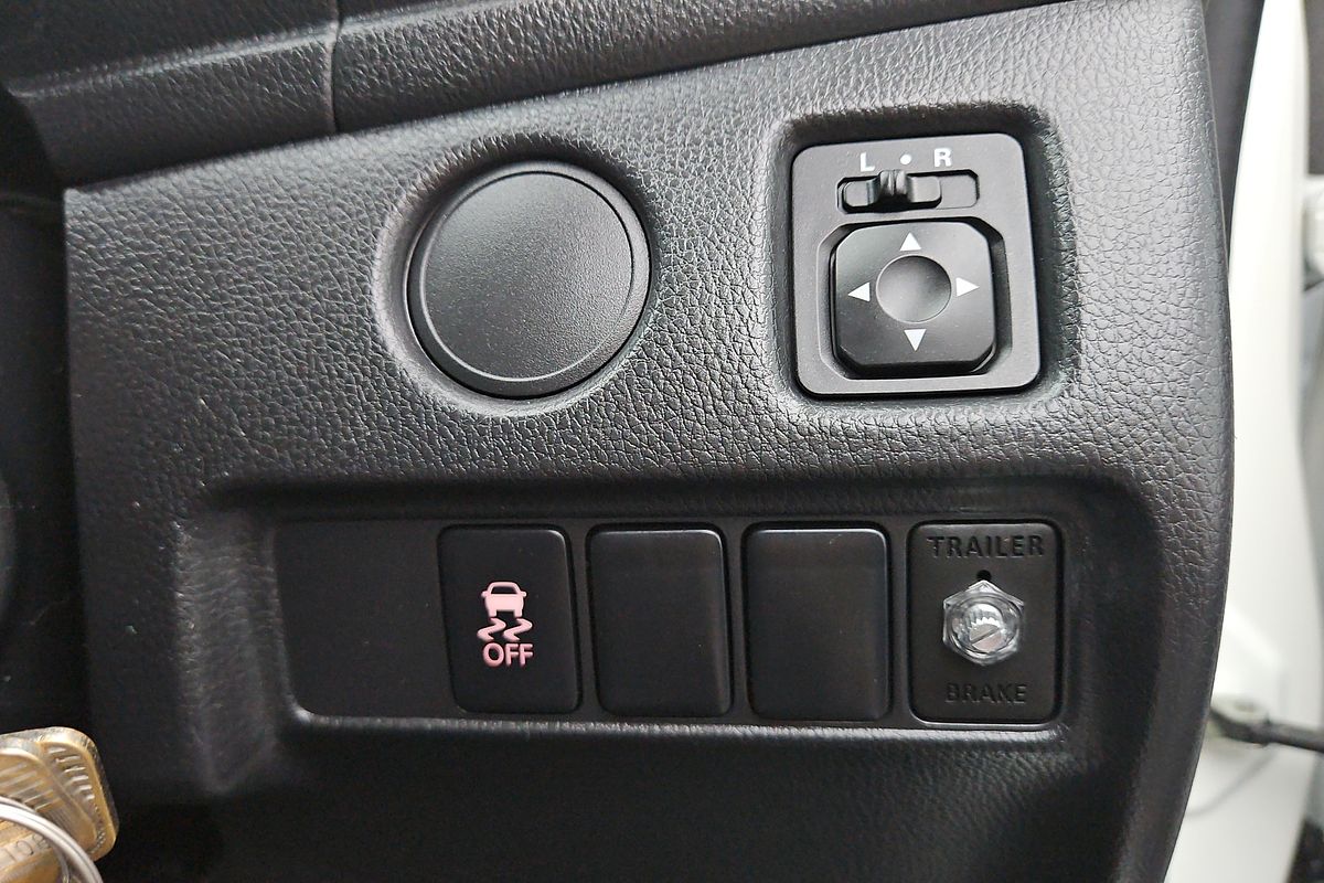 2023 Mitsubishi Triton GLX MR 4X4