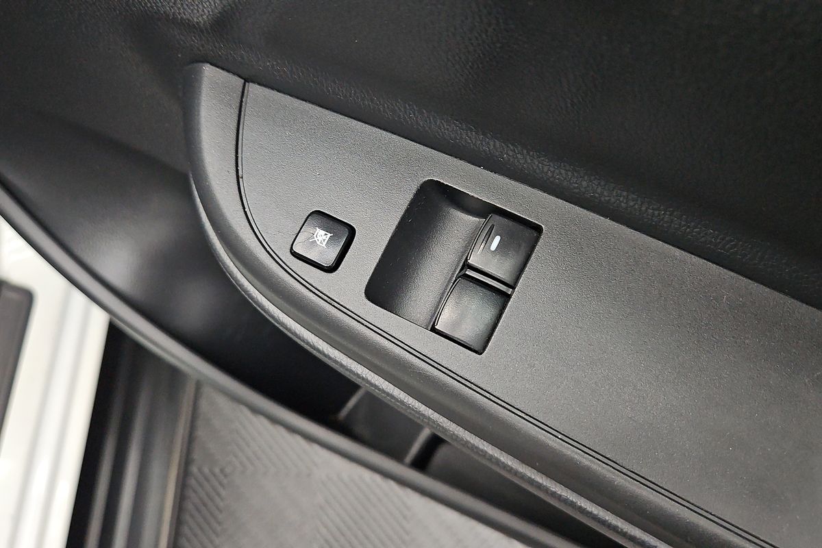 2023 Mitsubishi Triton GLX MR 4X4