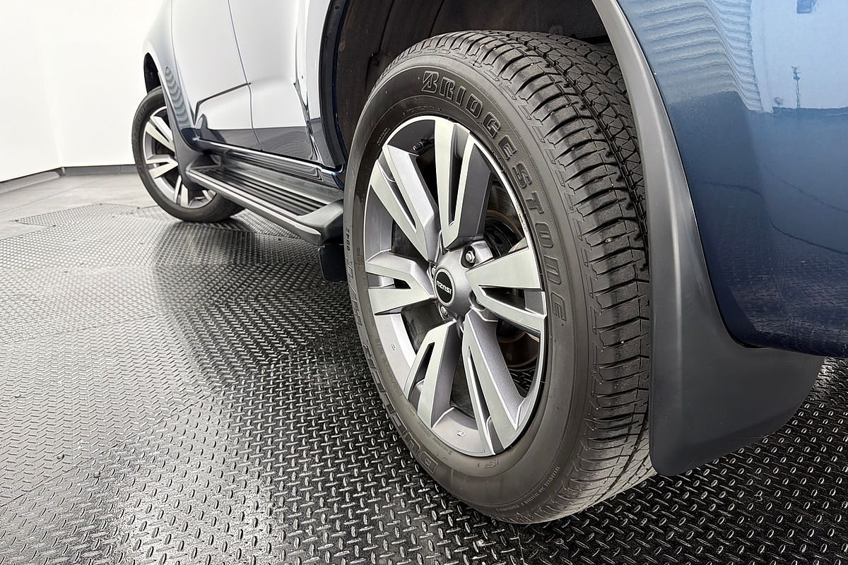 2024 Isuzu MU-X LS-T