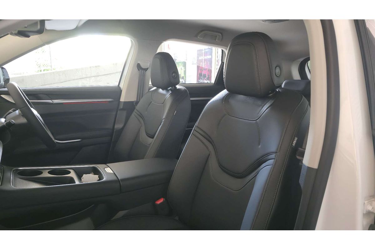 H6 Facelift Luxury Auto PHEV 4X2