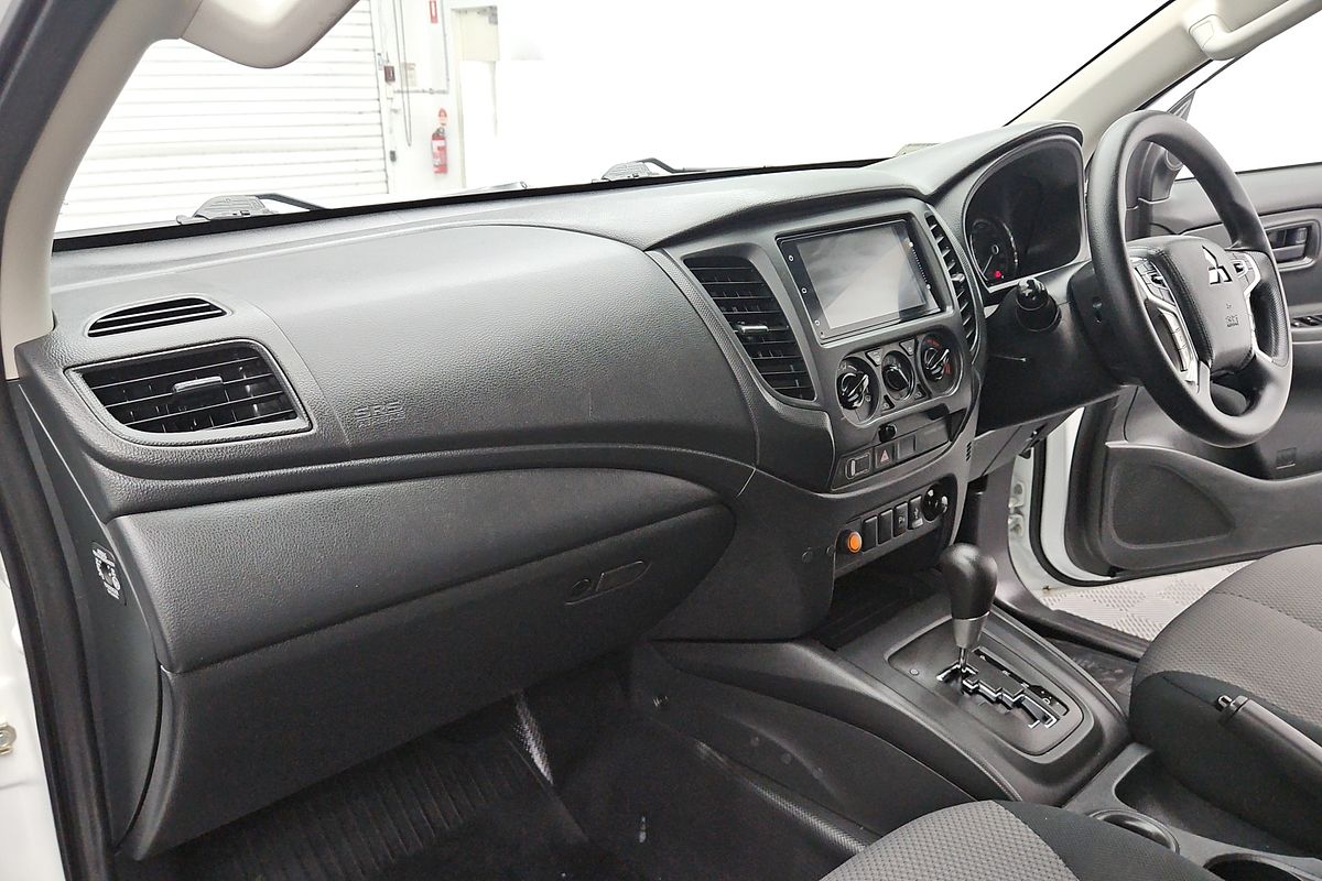 2022 Mitsubishi Triton GLX MR Rear Wheel Drive