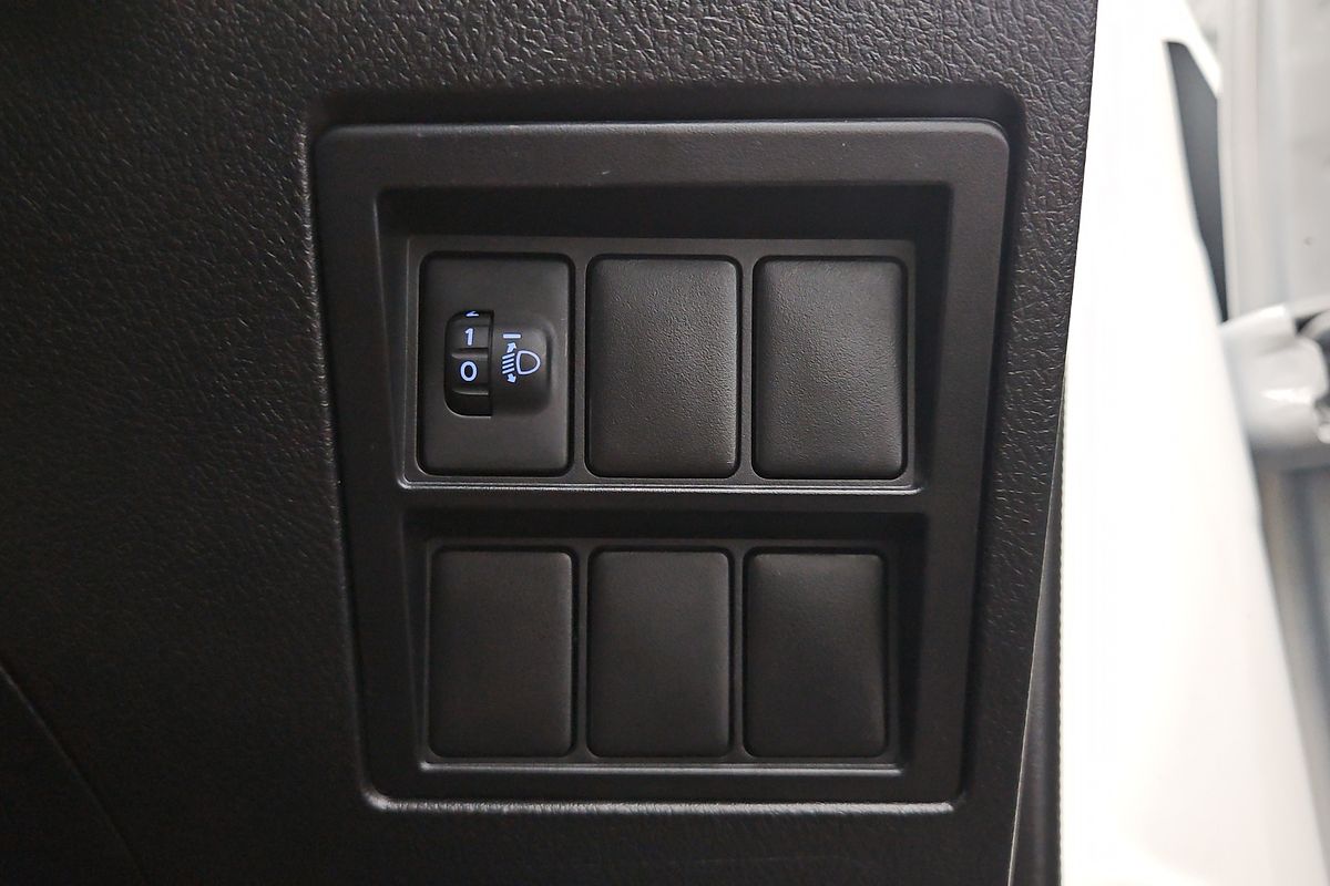 2020 Toyota Hilux Workmate TGN121R Rear Wheel Drive