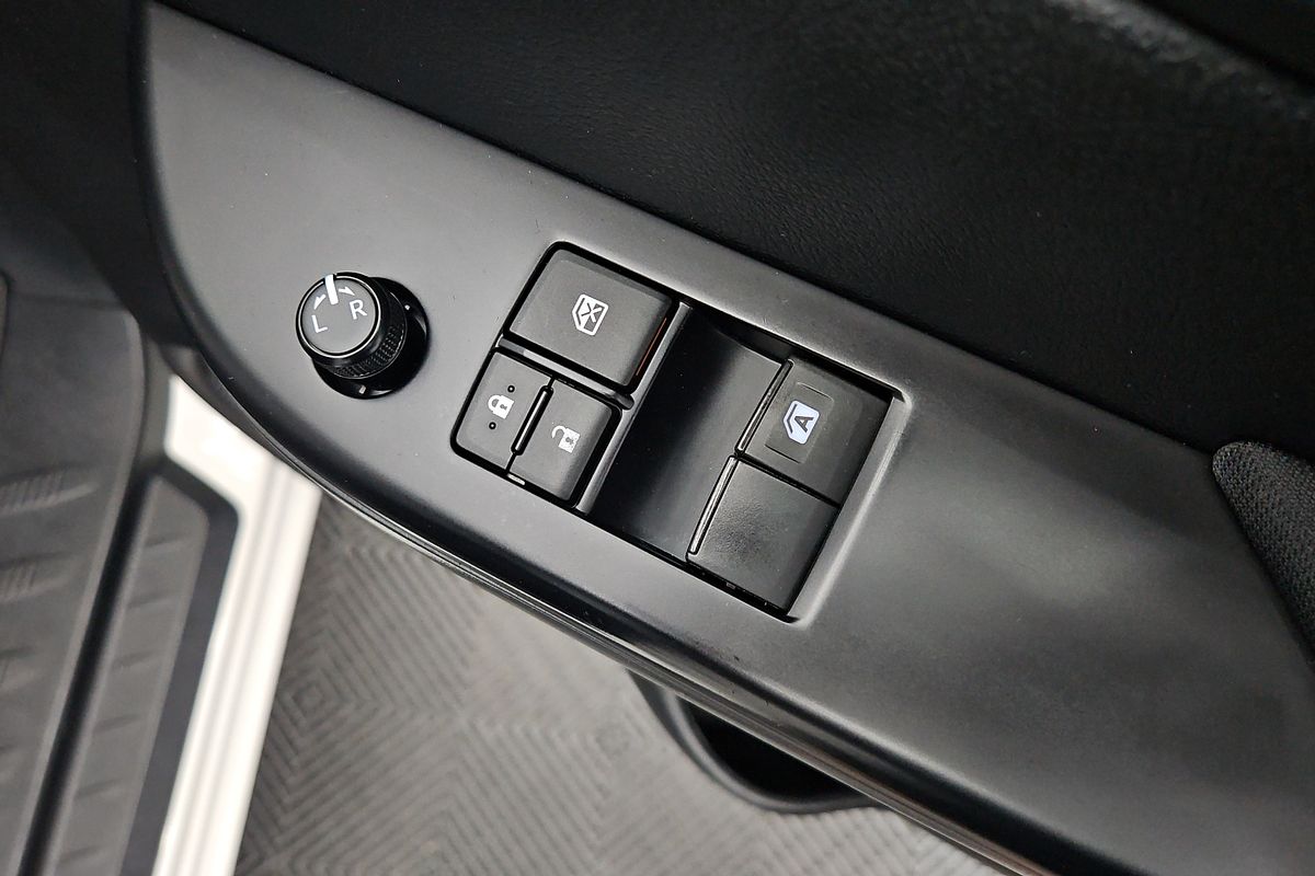 2020 Toyota Hilux Workmate TGN121R Rear Wheel Drive