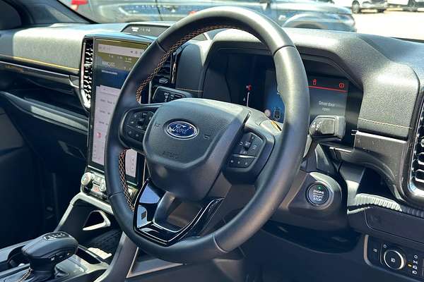 2025 Ford Ranger Wildtrak 4X4 3.0L thumb-3