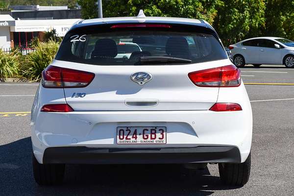 2017 Hyundai i30 Active PD thumb-6