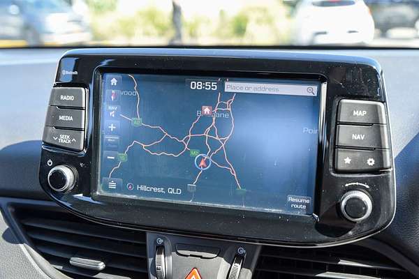 2017 Hyundai i30 Active PD thumb-12