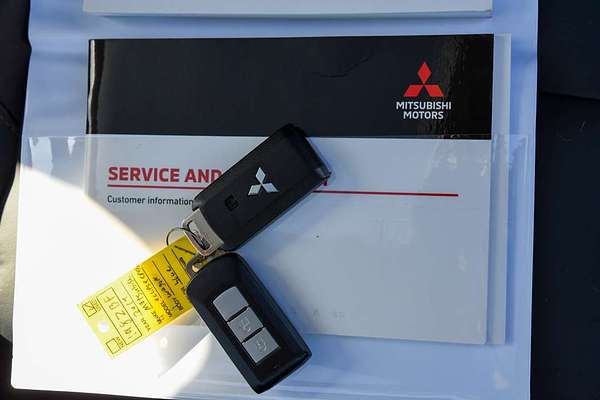 2019 Mitsubishi Eclipse Cross Exceed YA thumb-21