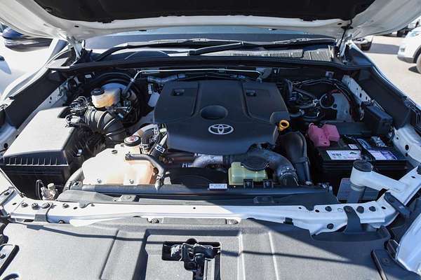 2019 Toyota Hilux Rugged X GUN126R 4X4 thumb-7