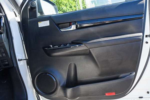 2019 Toyota Hilux Rugged X GUN126R 4X4 thumb-15