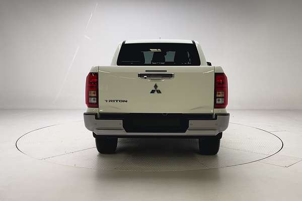 2025 Mitsubishi Triton GLS MV 4X4 thumb-6
