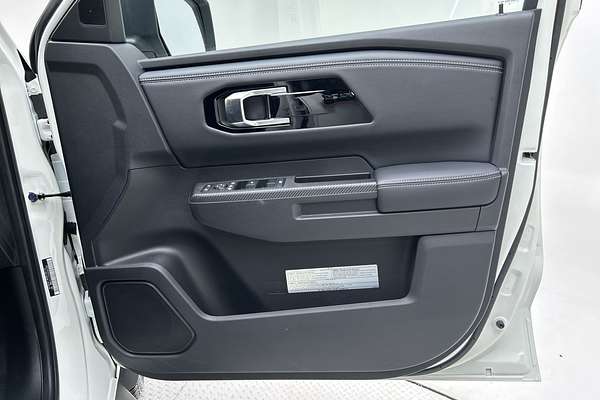 2025 Mitsubishi Triton GLS MV 4X4 thumb-18