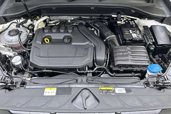 2024 Audi Q2 35 TFSI GA thumb-10