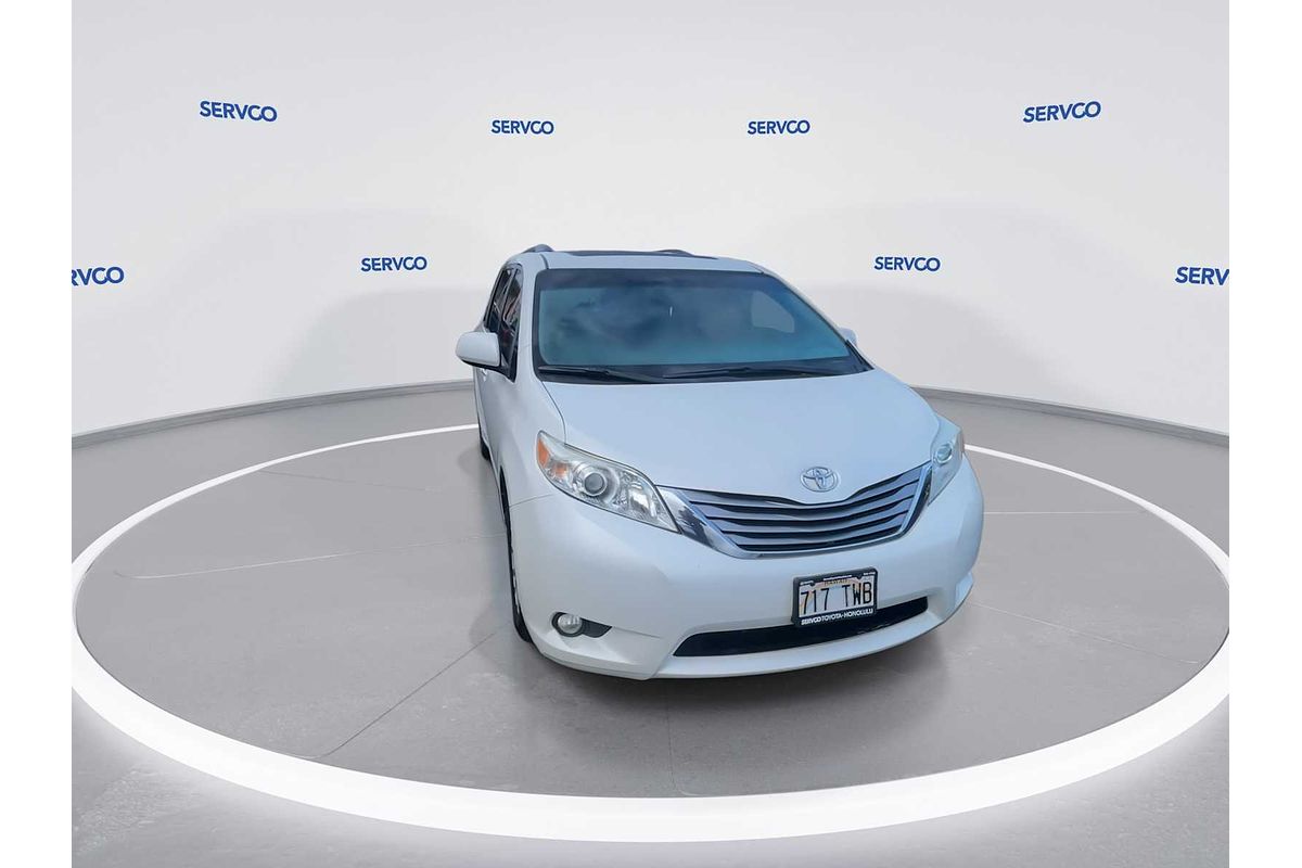 2017 Toyota SIENNA XLE Premium