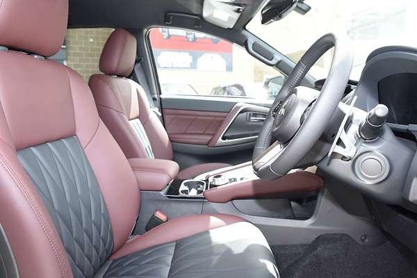 2024 Mitsubishi Pajero Sport GSR QG thumb-9