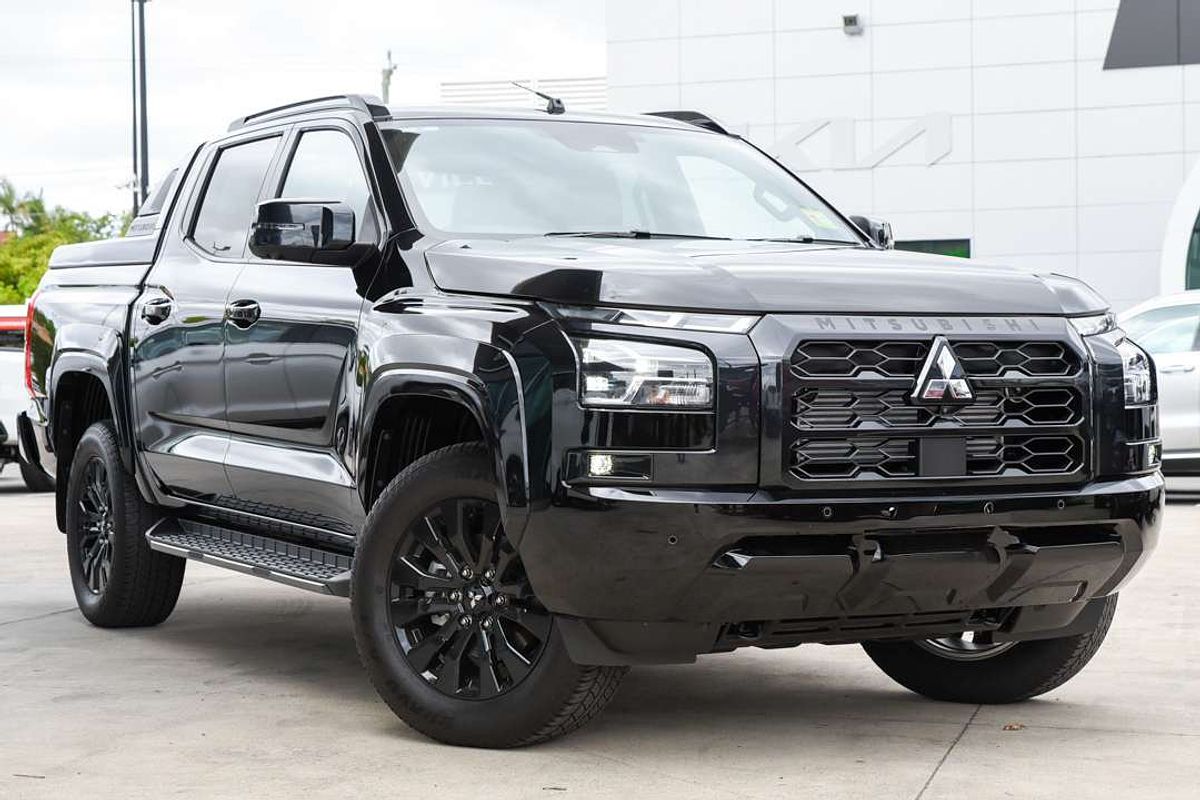 2025 Mitsubishi Triton GSR MV 4X4