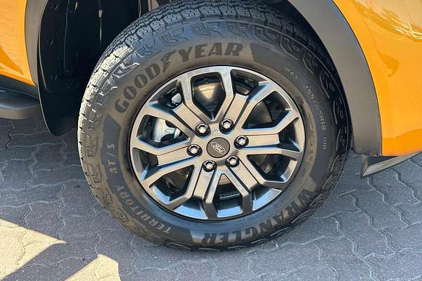 2025 Ford Ranger Wildtrak 4X4 3.0L thumb-2