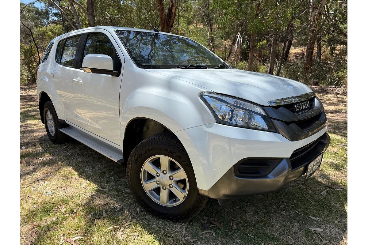 2015 Isuzu MU-X LS-M