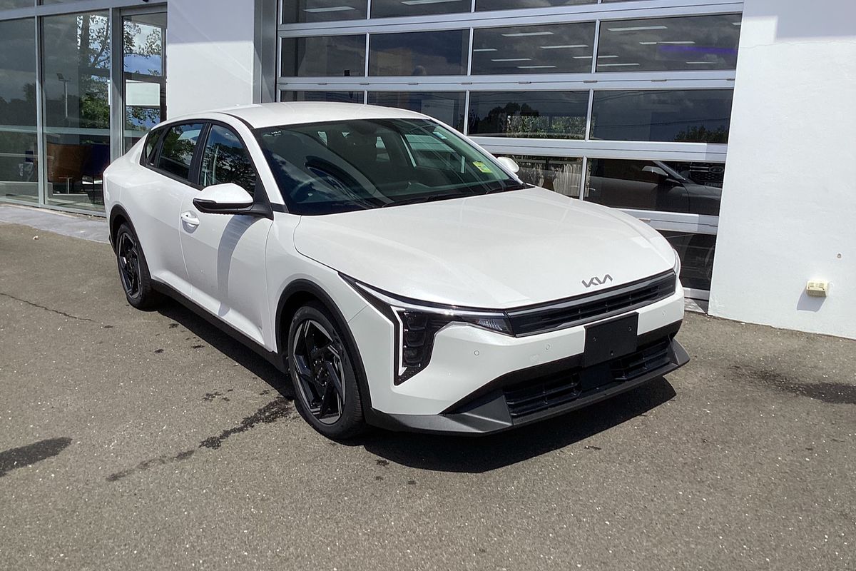 2025 Kia K4 Sport+ CL4m