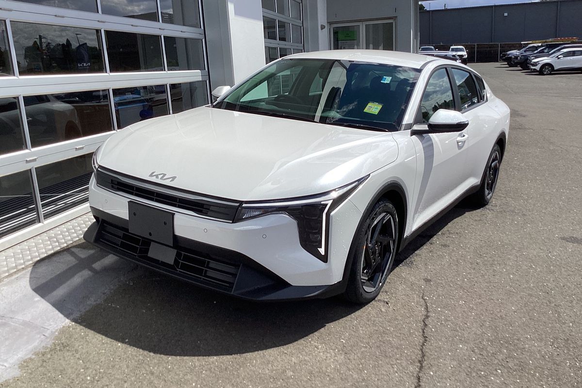 2025 Kia K4 Sport+ CL4m