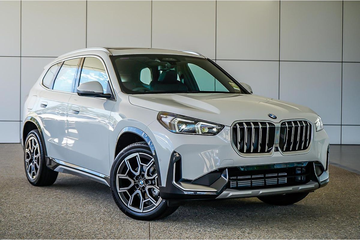 2025 BMW X1 sDrive18i U11