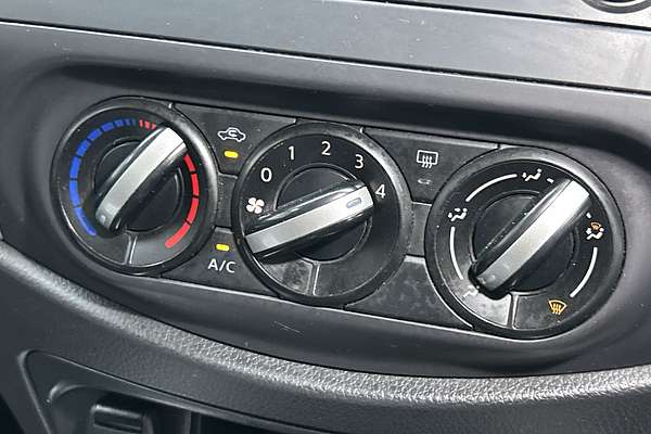 2019 Nissan Navara RX D23 Series 3 Rear Wheel Drive thumb-16