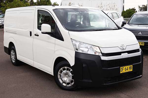 2022 Toyota Hiace GDH300R LWB