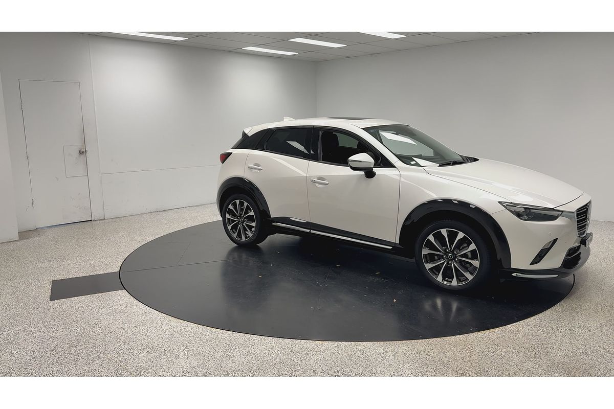 2023 Mazda CX-3 Akari DK