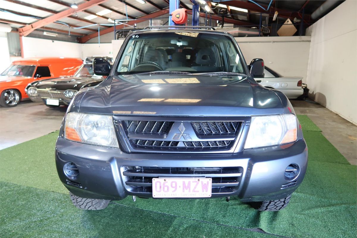 2005 Mitsubishi Pajero GLX NP