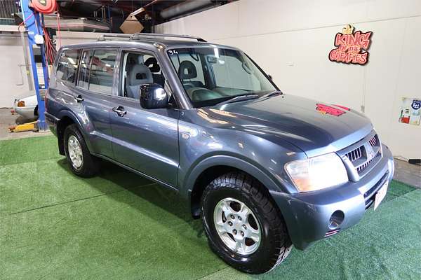 2005 Mitsubishi Pajero GLX NP