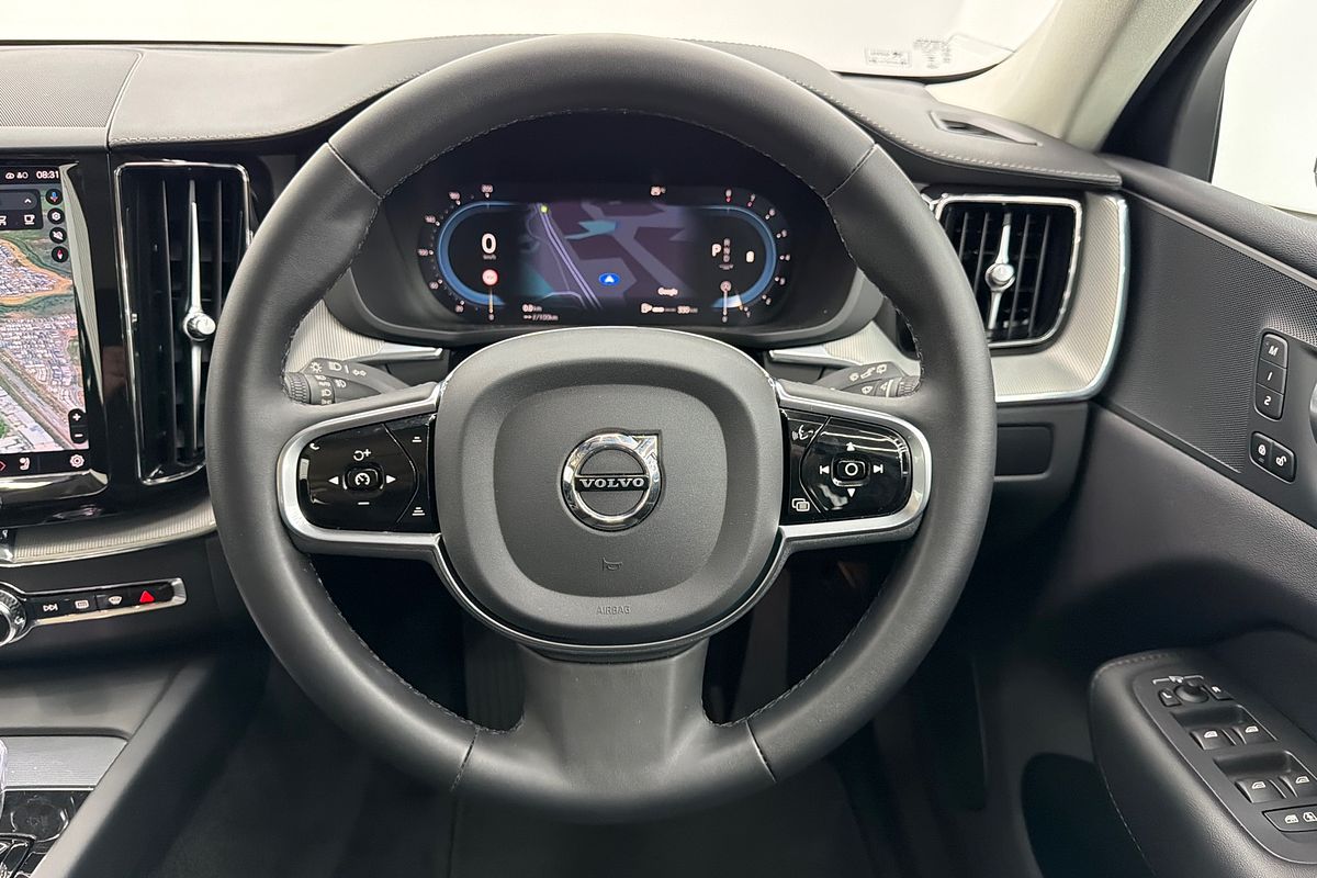 2023 Volvo XC60 Ultimate B6 Dark