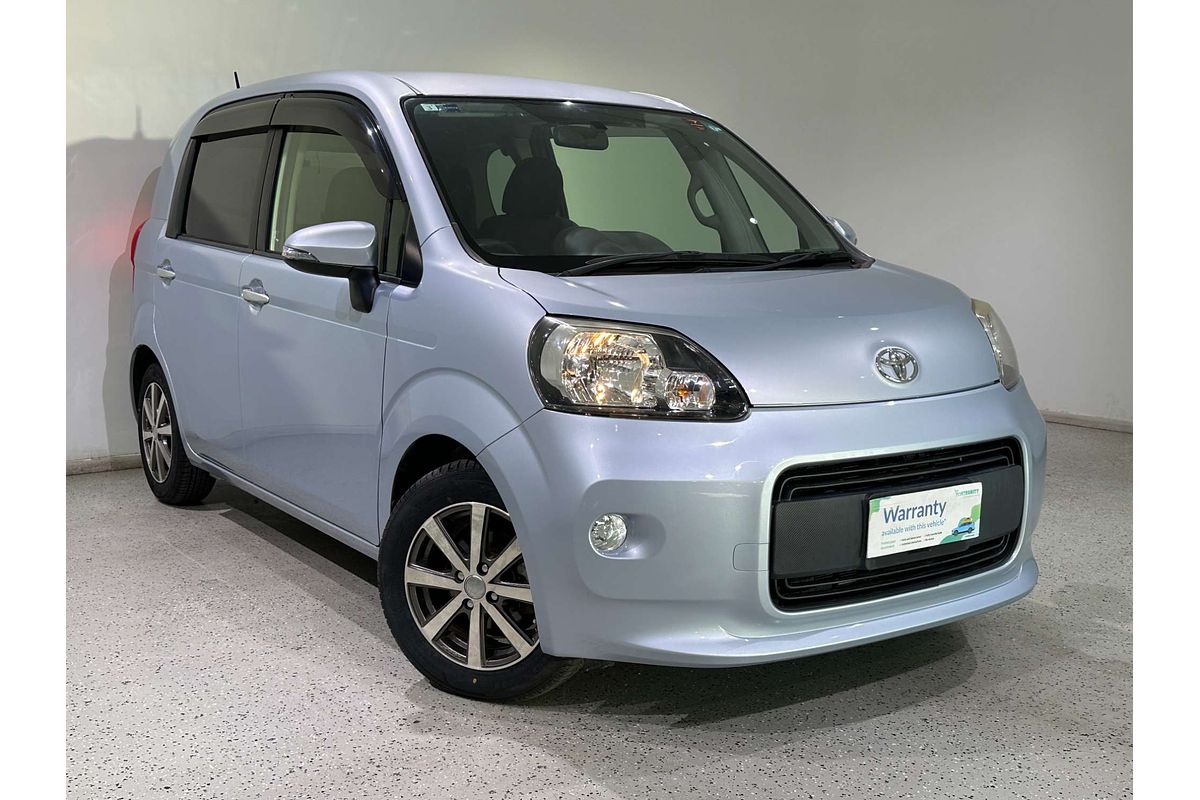 2015 Toyota Porte (No Badge) NCP141