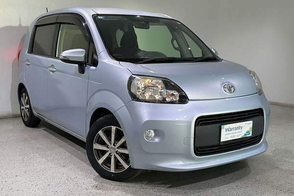 2015 Toyota Porte (No Badge) NCP141