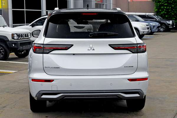 2025 Mitsubishi Outlander Exceed Tourer ZM