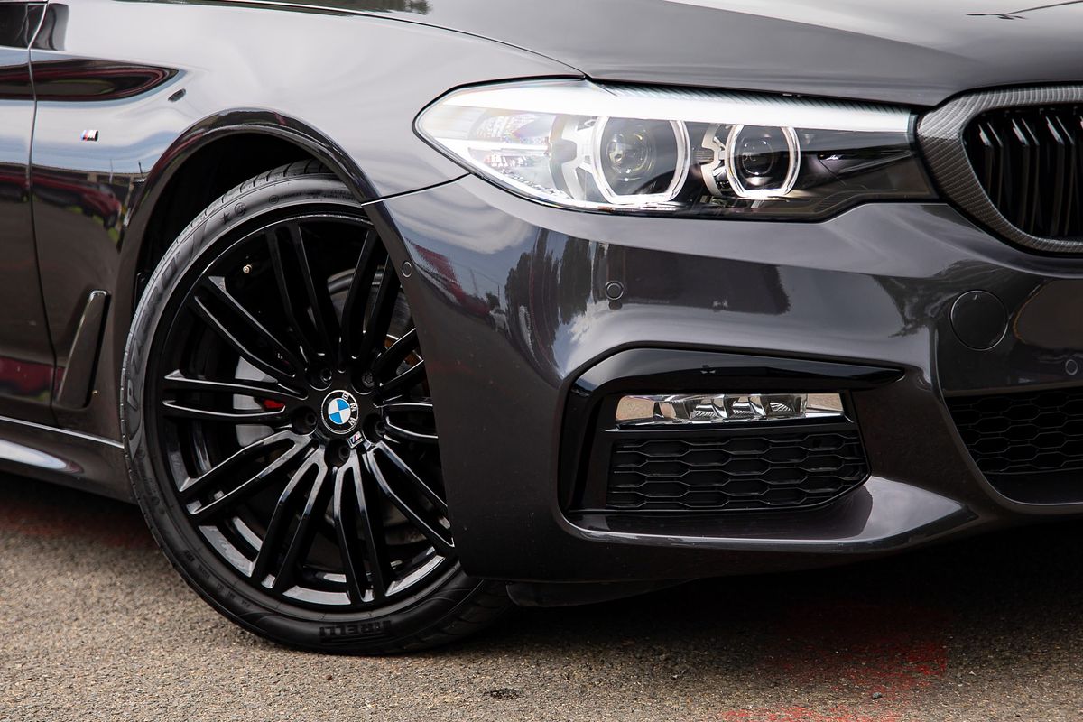 2017 BMW 5 Series 520i M Sport G30