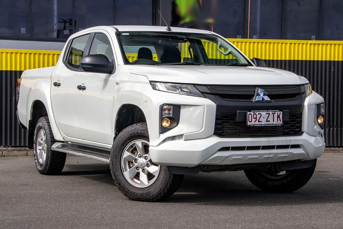 2019 Mitsubishi Triton GLX+ MR 4X4