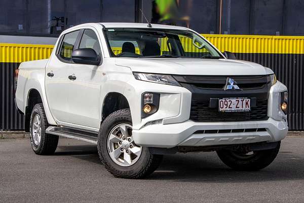 2019 Mitsubishi Triton GLX+ MR 4X4