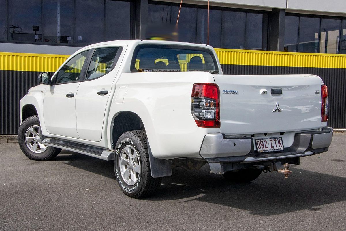 2019 Mitsubishi Triton GLX+ MR 4X4