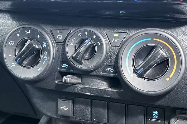 2024 Toyota Hilux Workmate TGN121R Rear Wheel Drive thumb-13