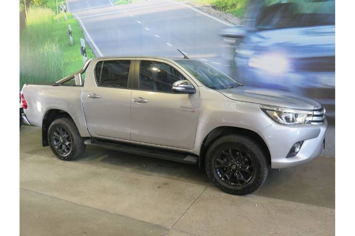 2015 Toyota Hilux SR5