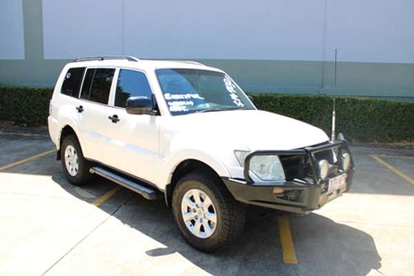 2010 Mitsubishi Pajero GLX NT