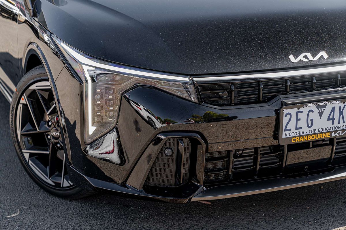 2025 Kia K4 GT-Line CL4m